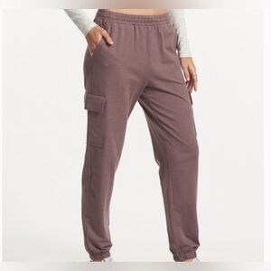 Vuori boyfriend cargo jogger